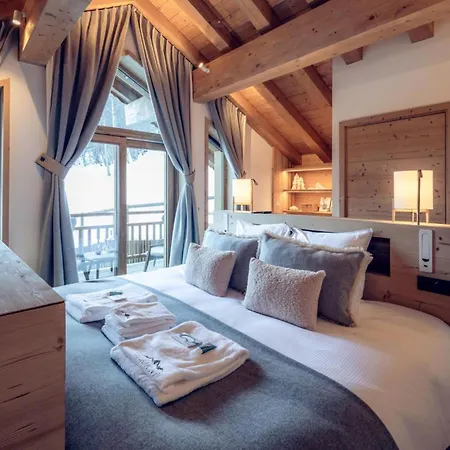 Elegance Seraphina Chalet Шале *