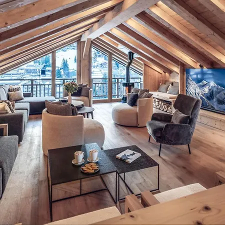 Elegance Seraphina Chalet Гштад